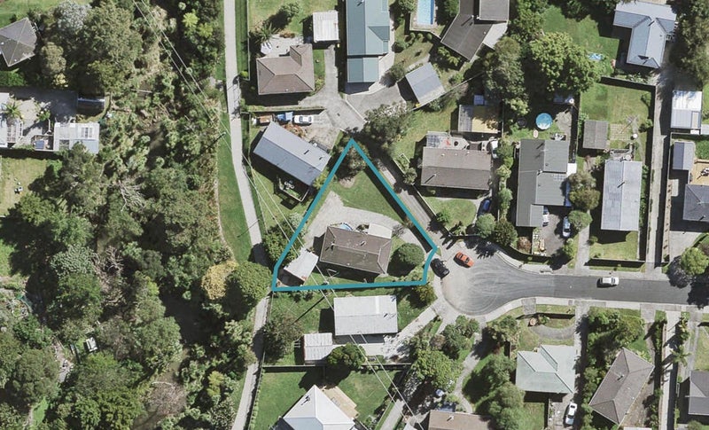 11 John F Kennedy Place, Glen Eden, Auckland - Carousel 1