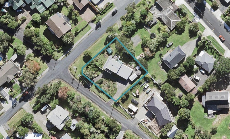 2 Austin Road, Greenhithe, Auckland - Carousel 1