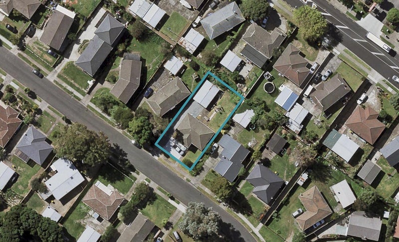 18 Zelda Avenue, Clover Park, Auckland - Carousel 1