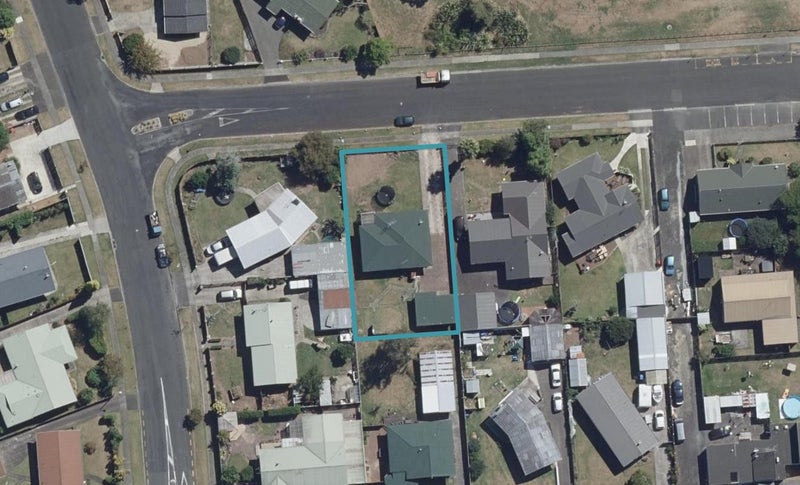 35 Courtney Avenue, Dinsdale, Hamilton - Carousel 1