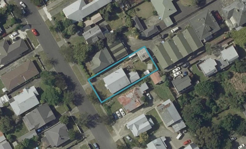 11 Bryant Street, Takaro, Palmerston North - Carousel 1