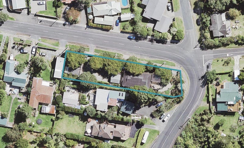 85 Victory Road, Laingholm, Auckland - Carousel 1