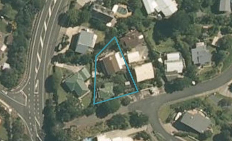 6 Ocean View Road, Hatfields Beach, Orewa - Carousel 1