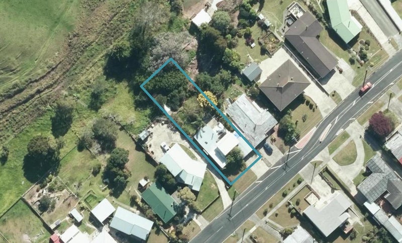 32 Montgomery Avenue, Dargaville - Carousel 1