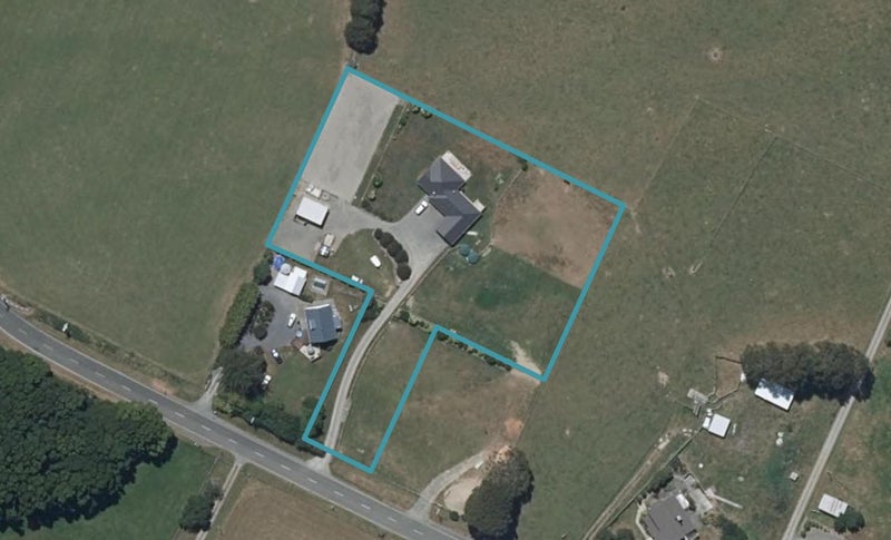 195 Muhunoa Road, OHAU, LEVIN - Carousel 1