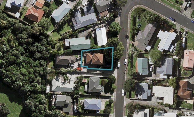 4 Peek Street, Ellerslie, Auckland - Carousel 1