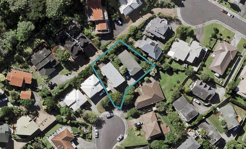 1/11 Strabo Place, Windsor Park, Auckland - Carousel 1