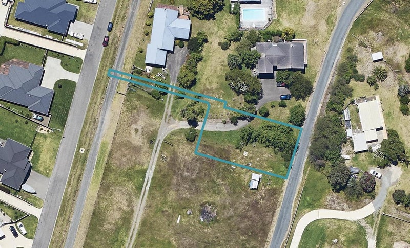 24 Dawn Parade, Coastlands, Whakatane - Carousel 1