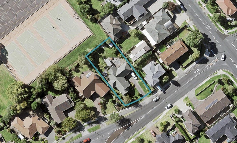 3 Meadowland Drive, Somerville, Auckland - Carousel 1