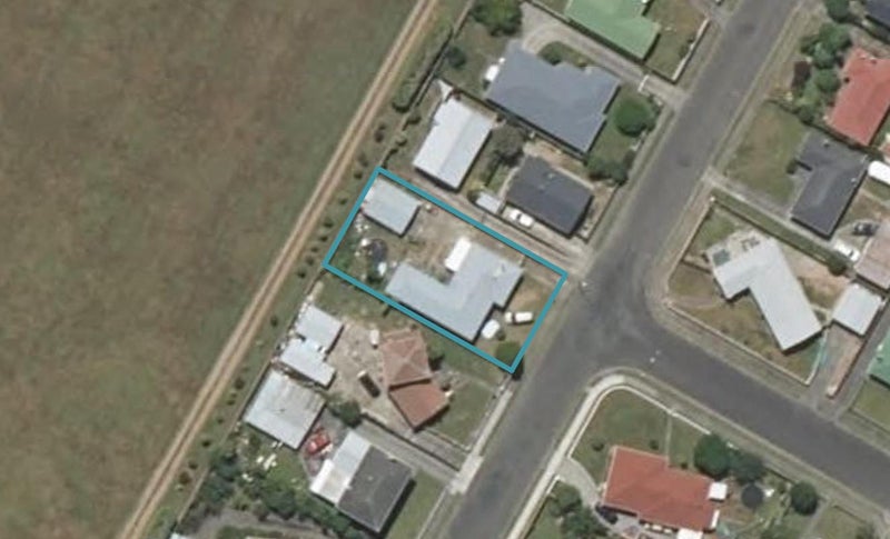 11 Featherston Street, Levin, Levin - Carousel 1