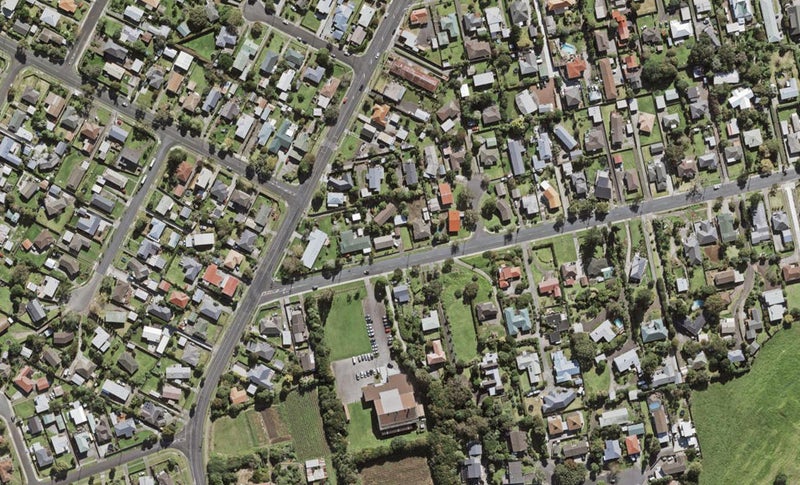 96 Taylor Road, Mangere Bridge, Auckland - Carousel 1