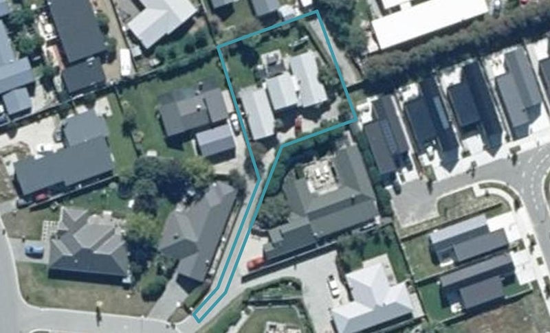 7 Mystery Grove, Lake Hayes, Queenstown - Carousel 1