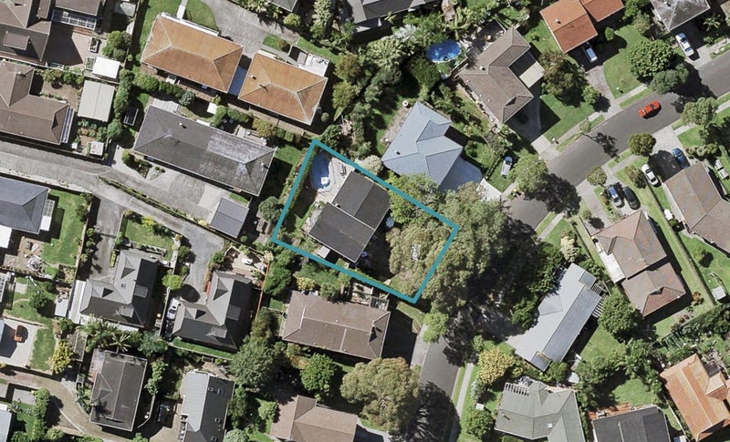 10 Galvan Avenue, Sunnyhills, Auckland - Carousel 1