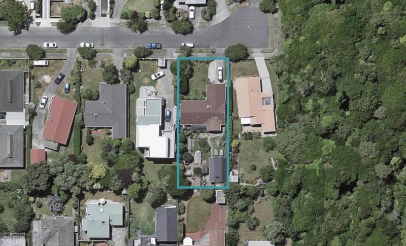 14 Tawa Street, Waikanae - Carousel 1