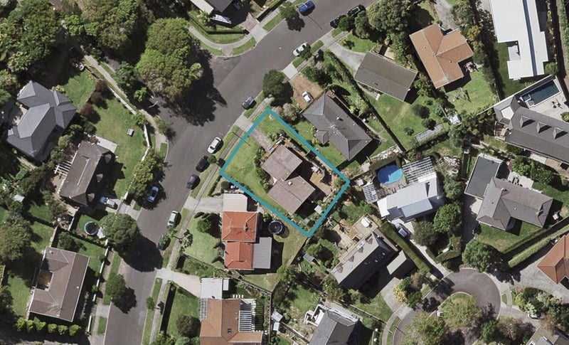 15 Pyatt Crescent, Saint Johns, Auckland - Carousel 1