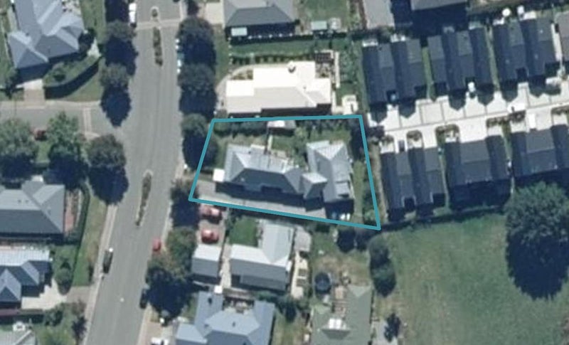 19A Copper Beech Avenue, Frankton, Queenstown - Carousel 1