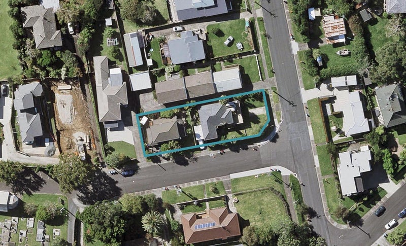 1A Thompson Road, Panmure, Auckland - Carousel 1