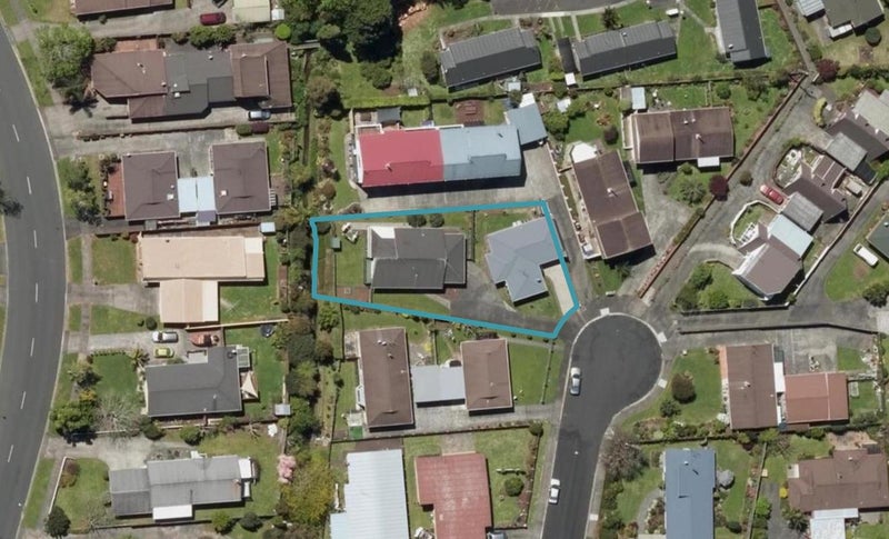 2/4 Carr Street, Te Kamo, Whangarei - Carousel 1