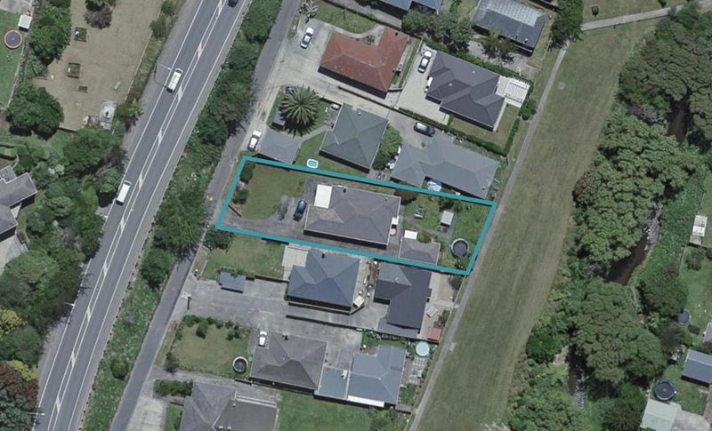 314 Main Road, Tawa, Wellington - Carousel 1