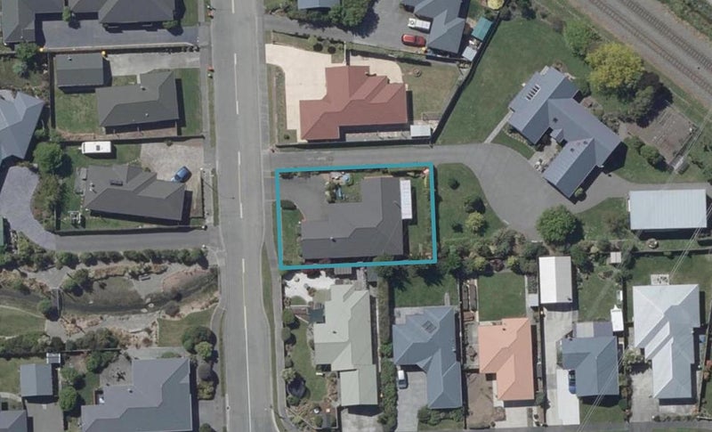 73 Scruttons Road, Heathcote Valley, Christchurch - Carousel 1