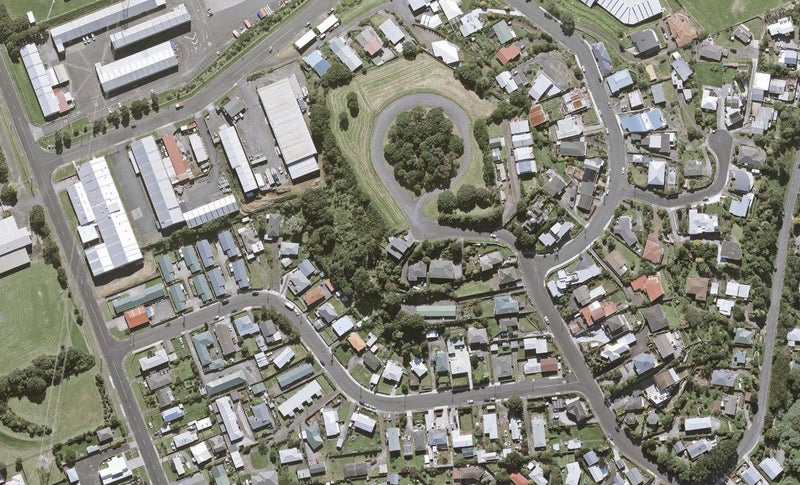 33 Scott Street, Moturoa, New Plymouth - Carousel 1