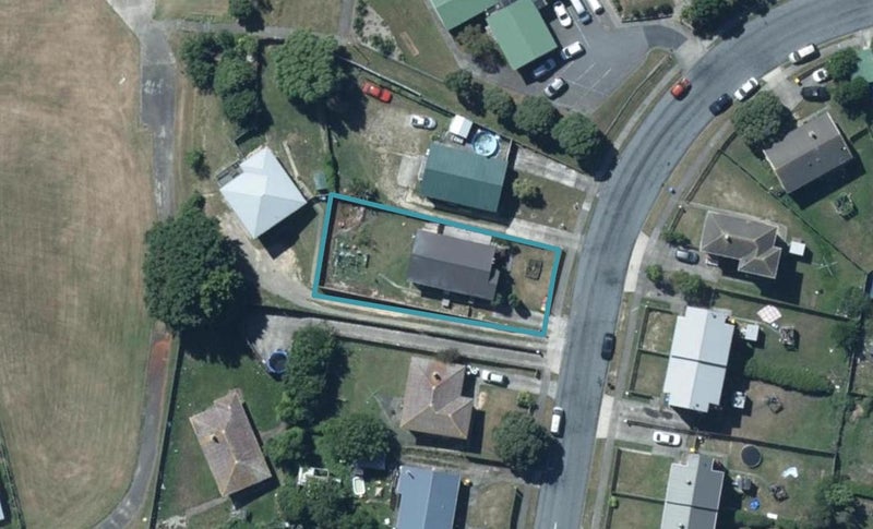 10 Kokiri Crescent, Waitangirua, Porirua - Carousel 1