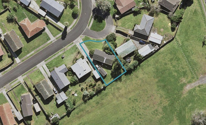 67 Calthorp Close, Favona, Auckland - Carousel 1