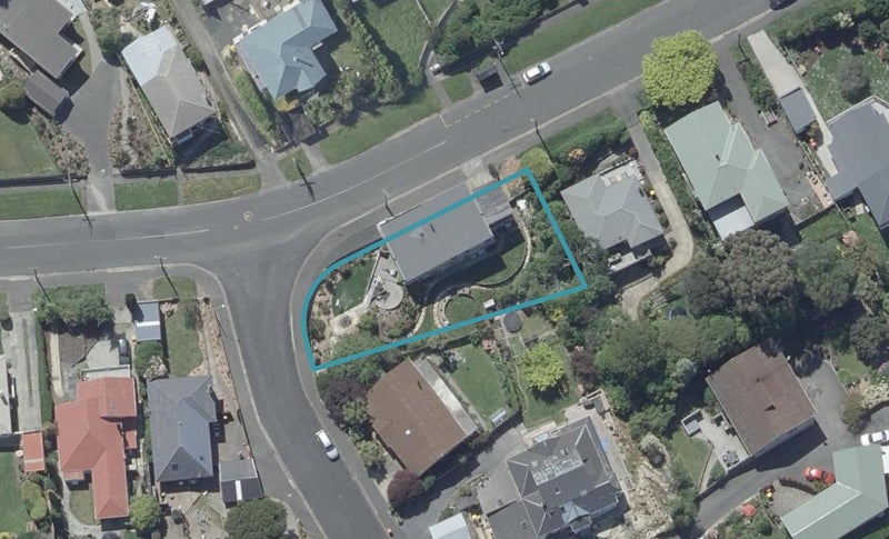 57 Aberdeen Road, Saint Clair, Dunedin - Carousel 1