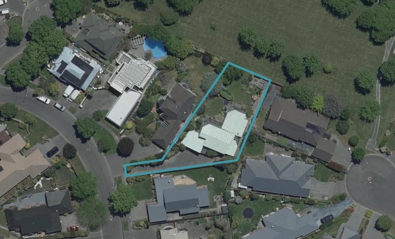 15 Brockhall Lane, Avonhead, Christchurch - Carousel 1