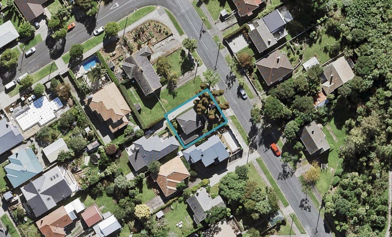 78 Walmer Road, Point Chevalier, Auckland - Carousel 1