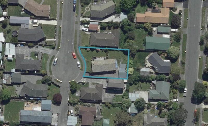9 Monteath Place, Redwood, Christchurch - Carousel 1