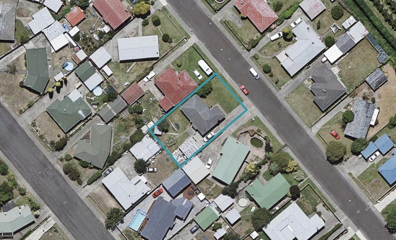 29 Deal Crescent, Flaxmere, Hastings - Carousel 1