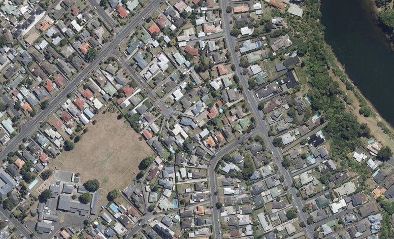 21 Kingsley Street, Saint Andrews, Hamilton - Carousel 1