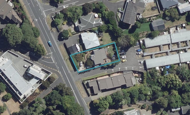 106 River Road, Hamilton East, Hamilton - Carousel 1