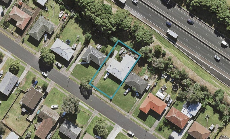 36 Chingford Close, Mangere, Auckland - Carousel 1