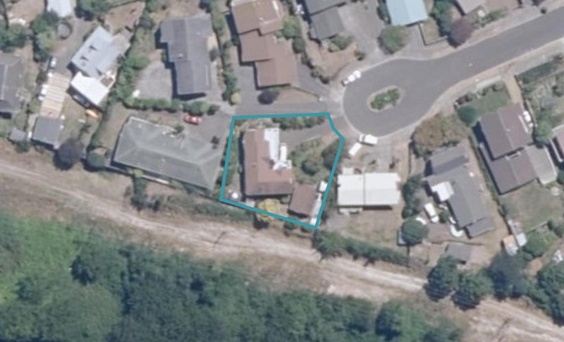 13 Kempton Place, Richmond Heights, Taupo - Carousel 1