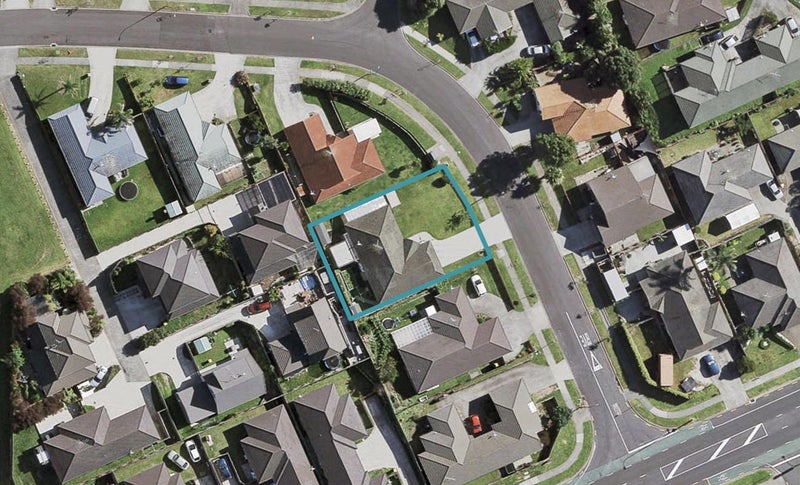 6 Saralee Drive, Manurewa, Auckland - Carousel 1