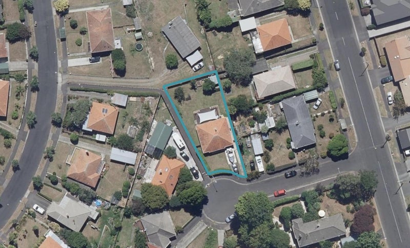 1 Onslow Street, Hamilton East, Hamilton - Carousel 1