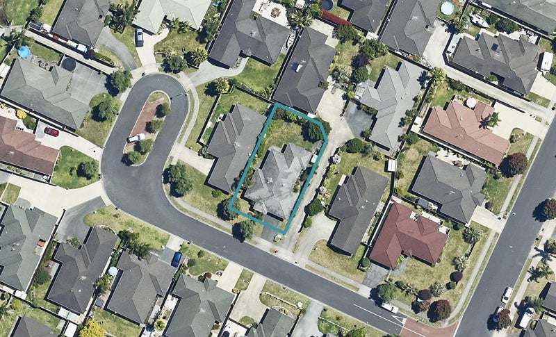 10 Parkwood Place, Papamoa Beach, Papamoa - Carousel 1