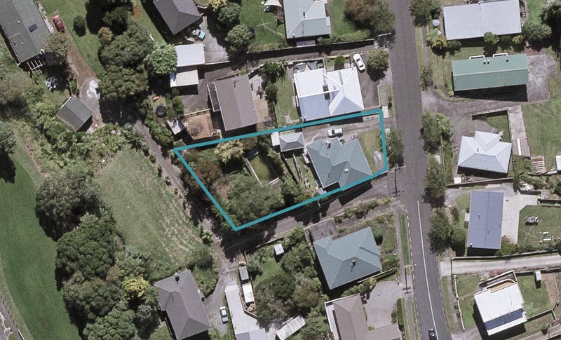 55 David Street, Westown, New Plymouth - Carousel 1