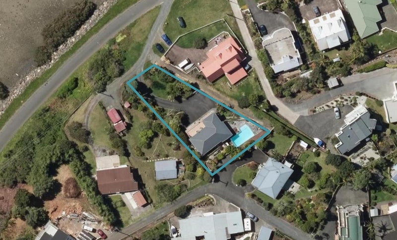 8 Munro Street, Onerahi, Whangārei - Carousel 1