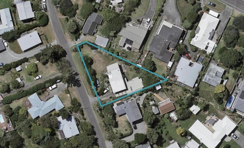 3 Kokako Road, Otaihanga, Paraparaumu - Carousel 1