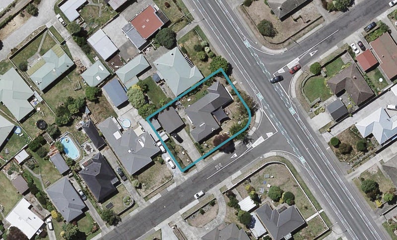 707 Grove Road, Mayfair, Hastings - Carousel 1