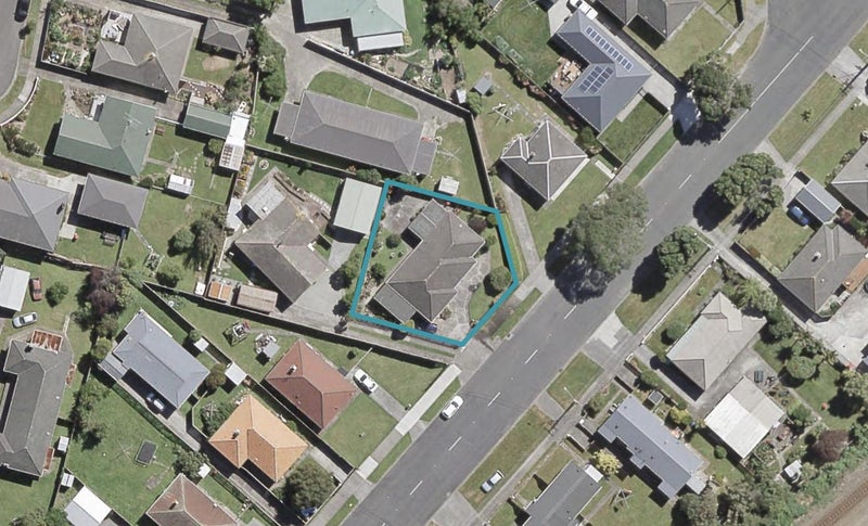 221 Oxford Terrace, Avalon, Lower Hutt - Carousel 1