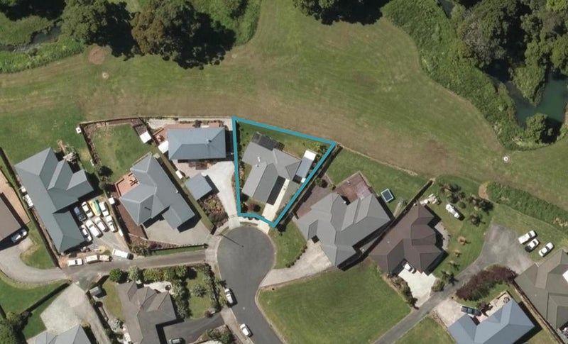 18 Daviot Place, Kamo, Whangarei - Carousel 1