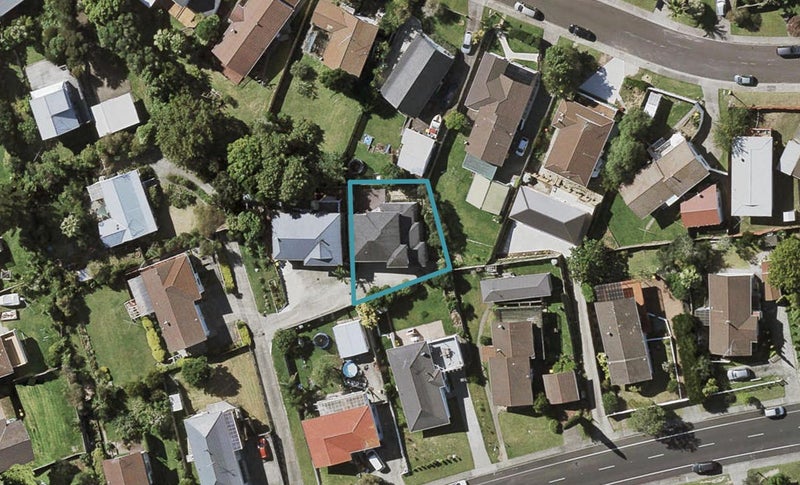 14A Trias Road, Totara Vale, Auckland - Carousel 1