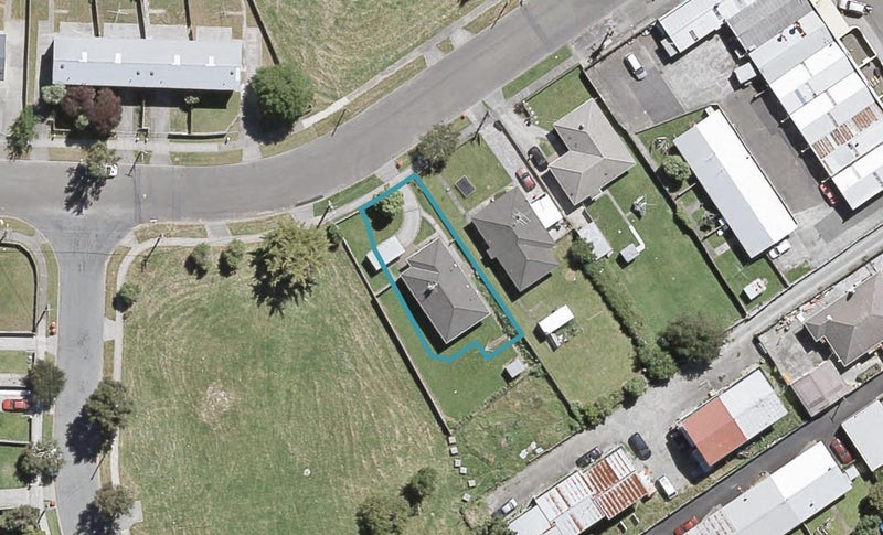 9 Rimutaka Street, Trentham, Upper Hutt - Carousel 1
