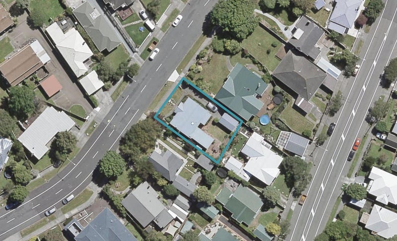 30 Pharazyn Street, Melling, Lower Hutt - Carousel 1