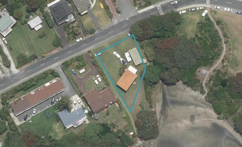 78 Wintle Street, Mangawhai Heads, Mangawhai - Carousel 1