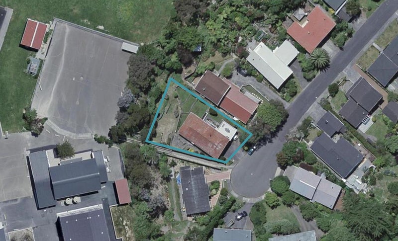 12 Dormar Place, Churton Park, Wellington - Carousel 1